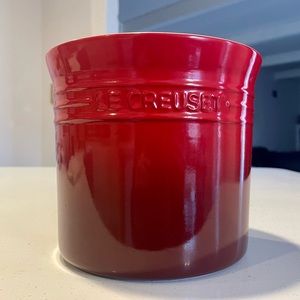Le Creuset Utensil Holder Crock, Large 6”x7” Cerise (Cherry) Red Stoneware EUC
